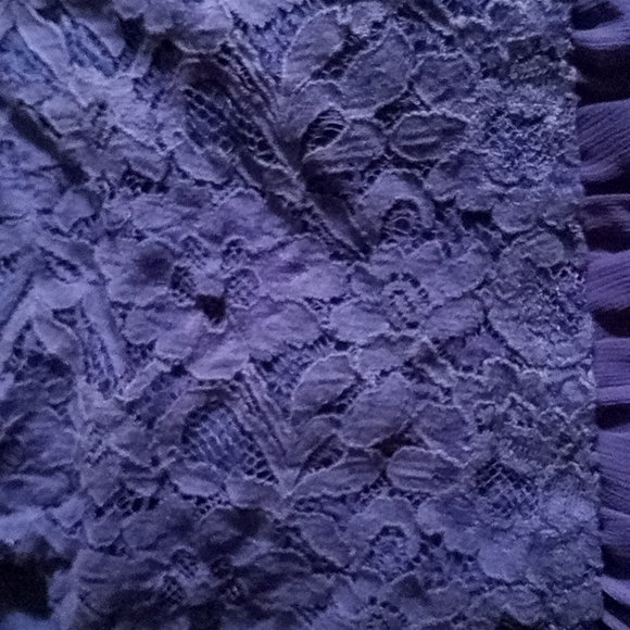 Bundle of Two, CUTE, Girl's Summer Tops, Size Small (6) - Picture 8 of 12